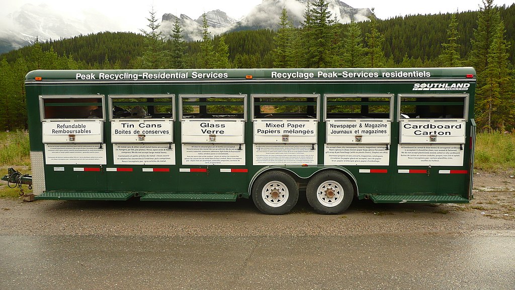 Multi-stream recycling trailer